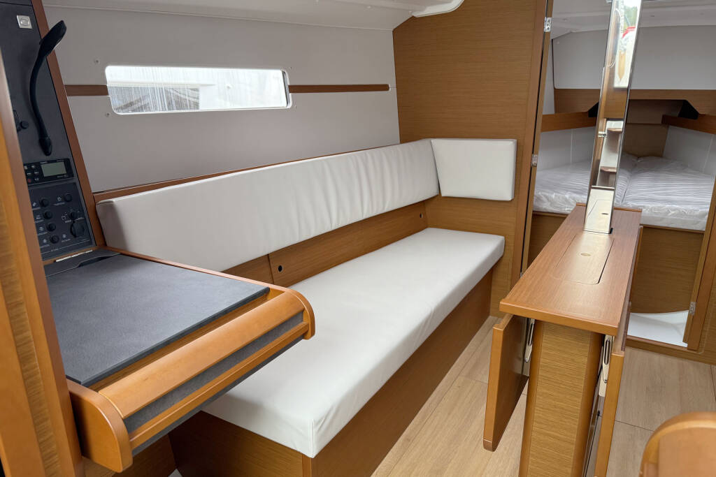 Sun Odyssey 349 Anastasia