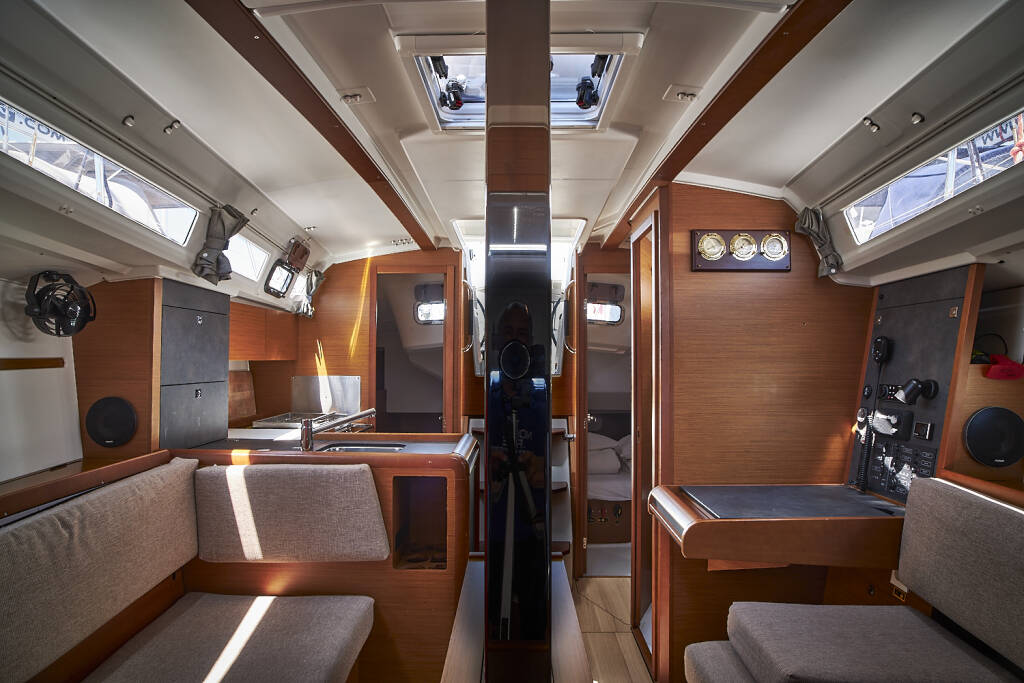 Sun Odyssey 349 Grape