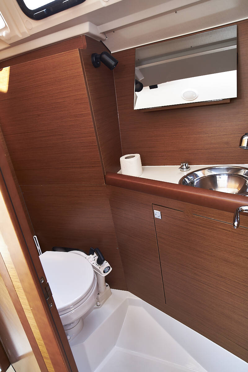 Sun Odyssey 349 Grape