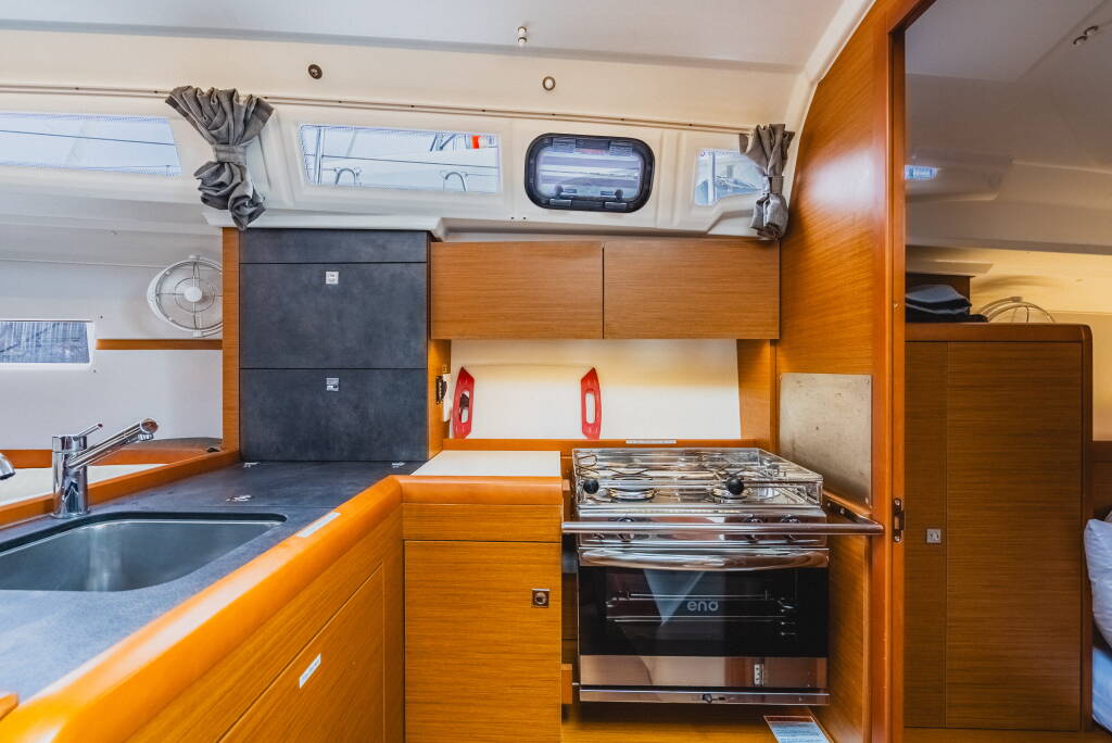 Sun Odyssey 349 Minx