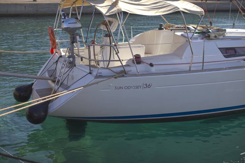 Segelyacht Sun Odyssey 36i Candy