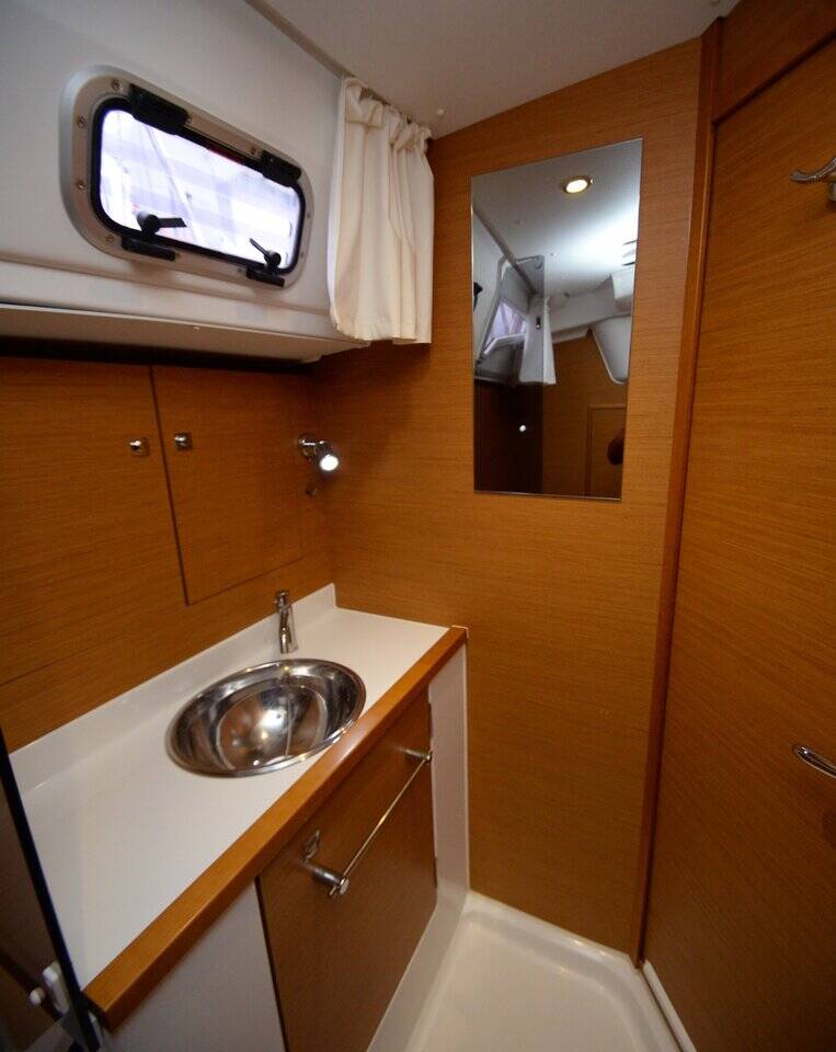 Segelyacht Sun Odyssey 379 Mitis