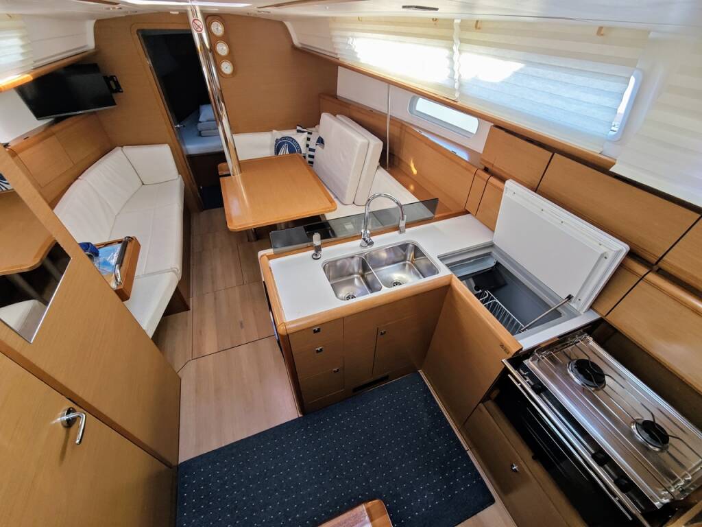 Sun Odyssey 379 Soprano