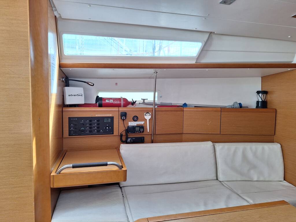 Sun Odyssey 379 Topaze