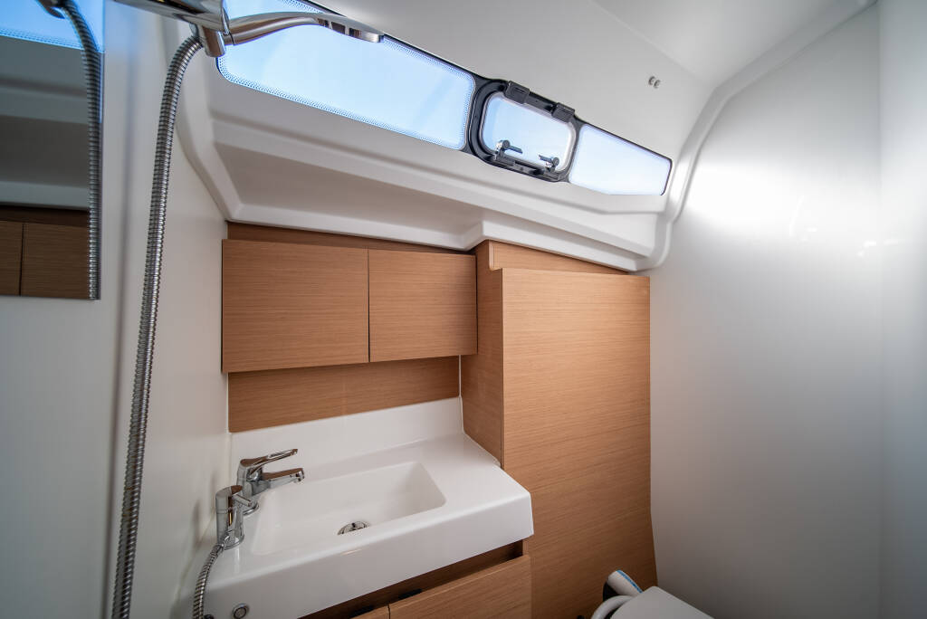 Sun Odyssey 380 Nala