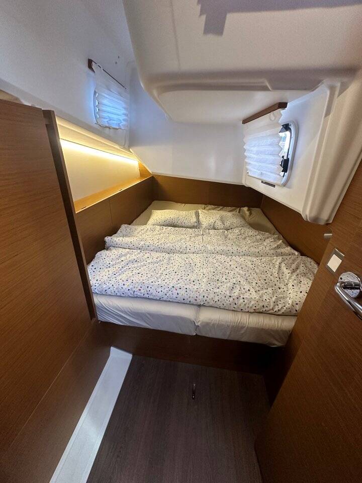 Sailing yacht Sun Odyssey 380 Princess Tia