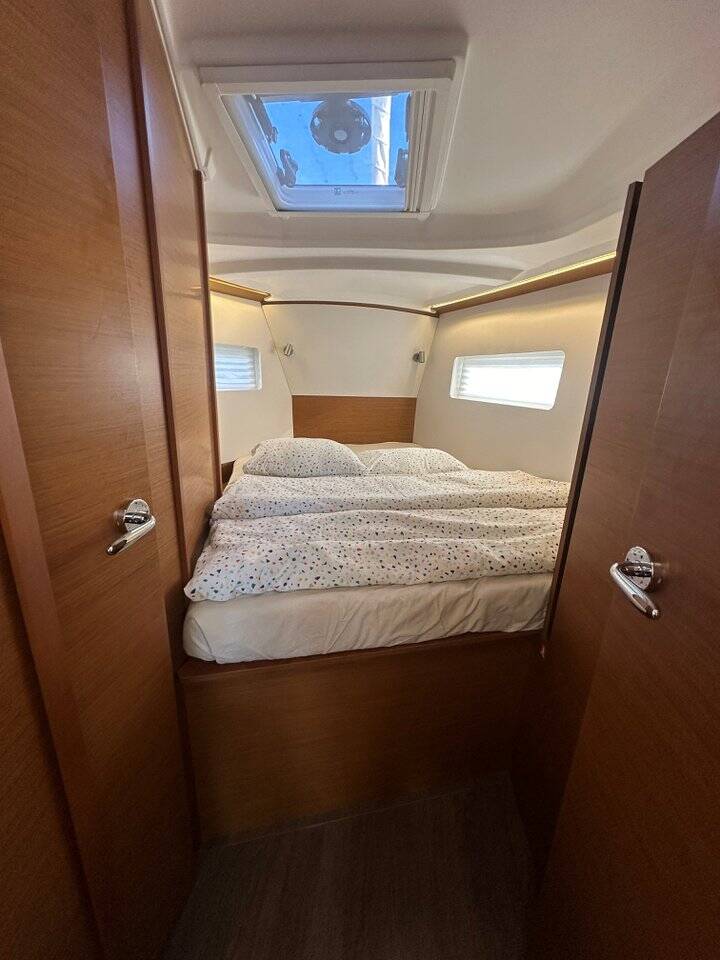 Sailing yacht Sun Odyssey 380 Princess Tia