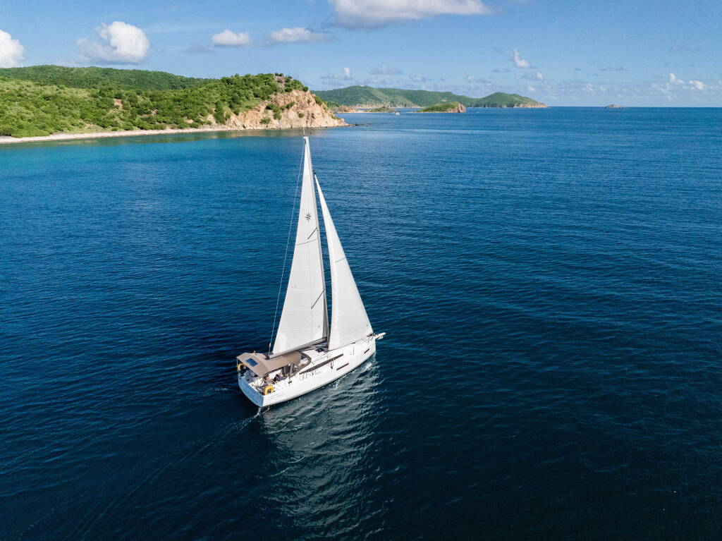 Sun Odyssey 380 Soca Sleigh