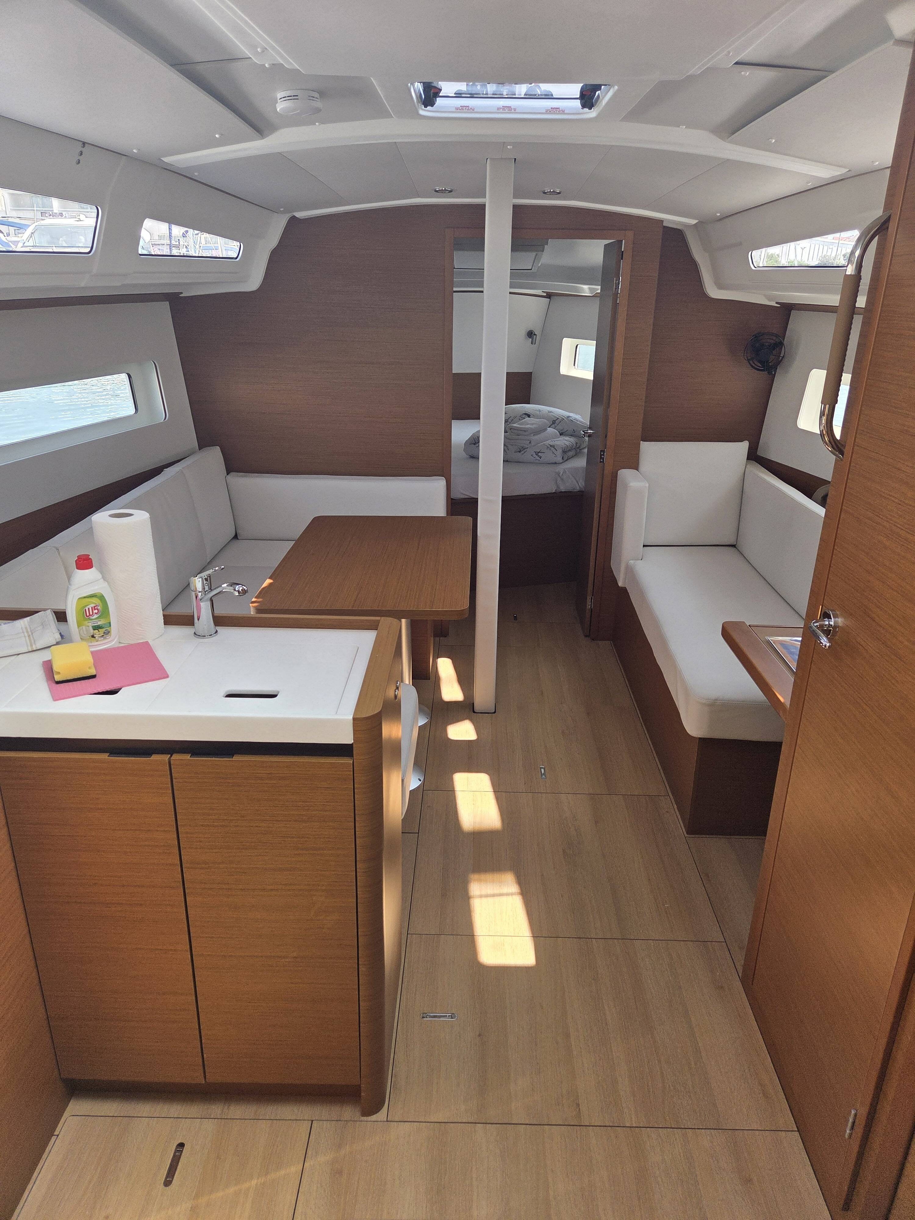 Sun Odyssey 380 Ancsika