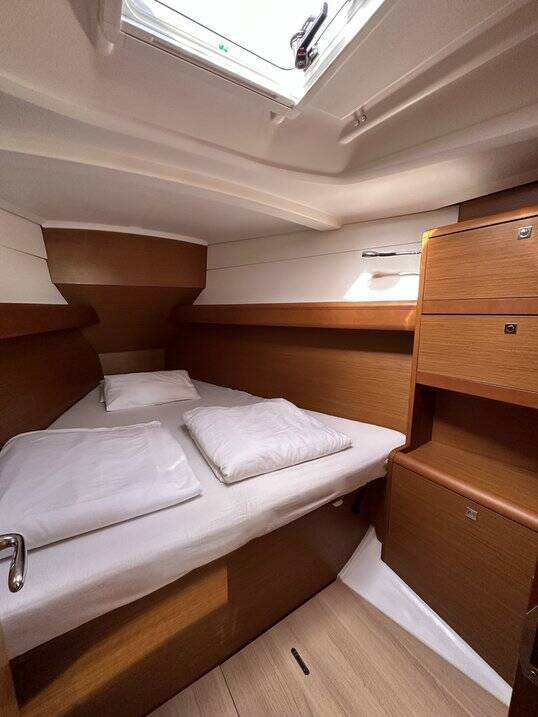 Sun Odyssey 389 Cash