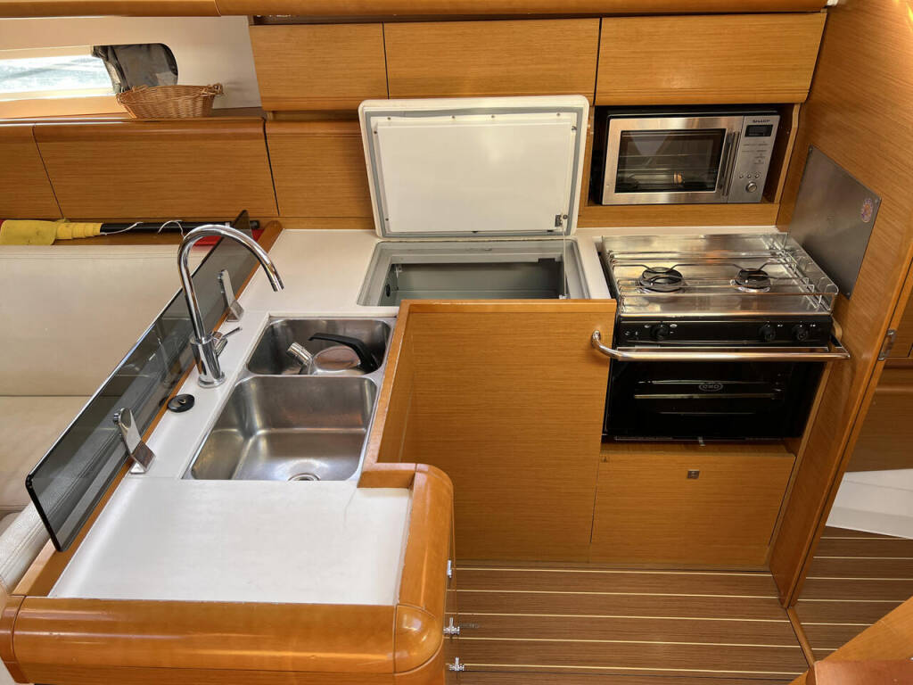 Segelyacht Sun Odyssey 409 Shinju