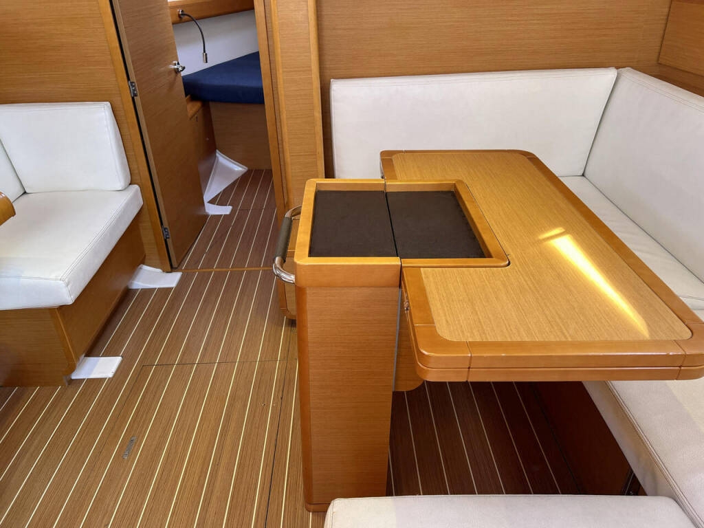 Segelyacht Sun Odyssey 409 Shinju
