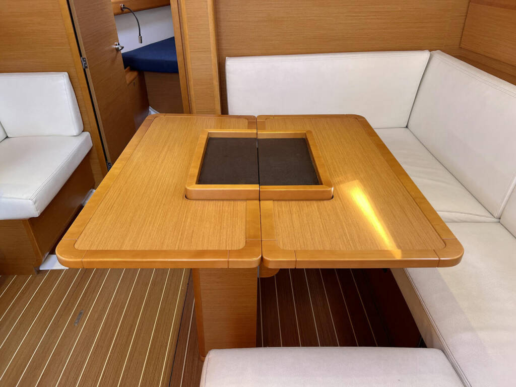 Segelyacht Sun Odyssey 409 Shinju