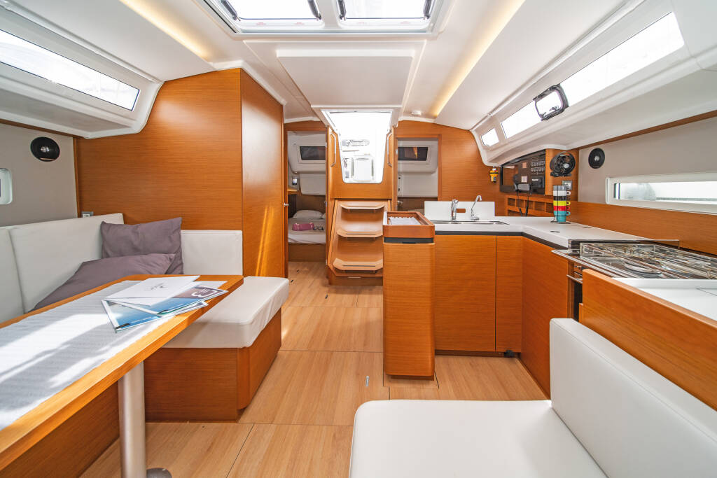 Segelyacht Sun Odyssey 410 Geva X