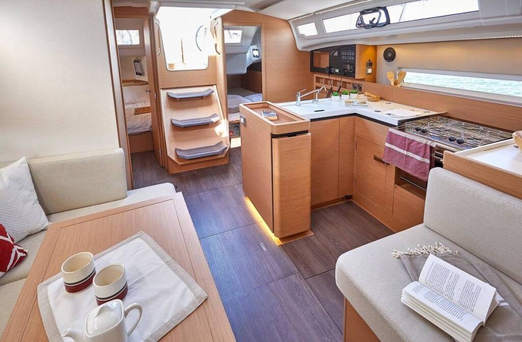 Segelyacht Sun Odyssey 410 Chimera