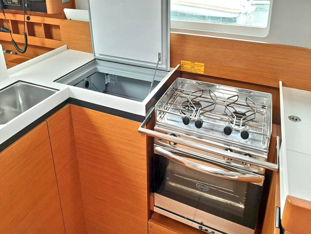 Sun Odyssey 410 Saravah