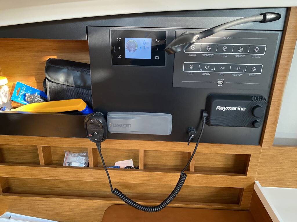 Sun Odyssey 410 Alma Libre VI