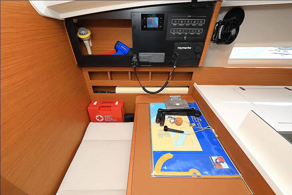 Segelyacht Sun Odyssey 410 CLASS