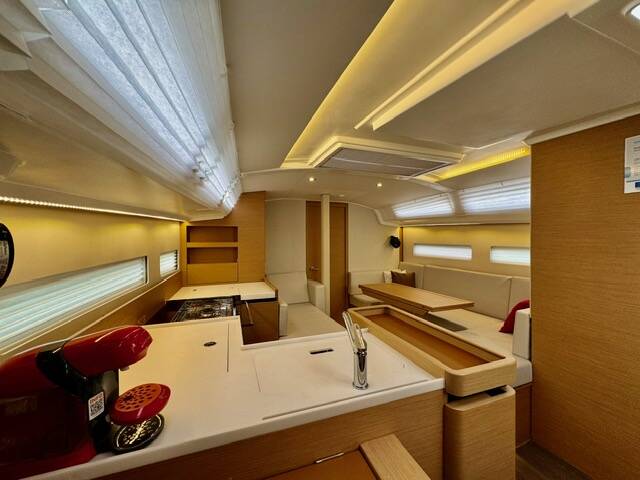 Segelyacht Sun Odyssey 410 Lucia