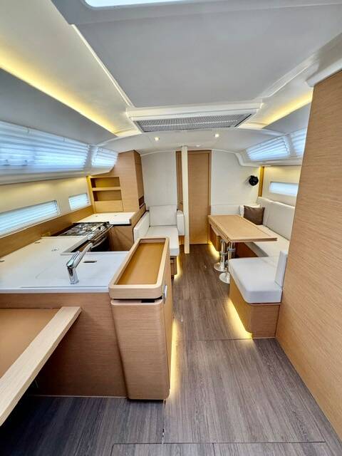 Segelyacht Sun Odyssey 410 Lucia