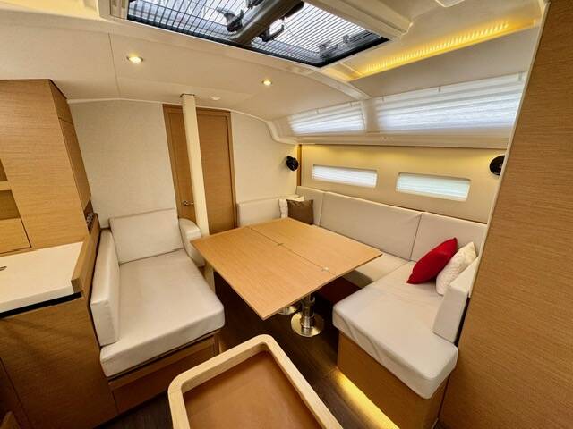Segelyacht Sun Odyssey 410 Lucia