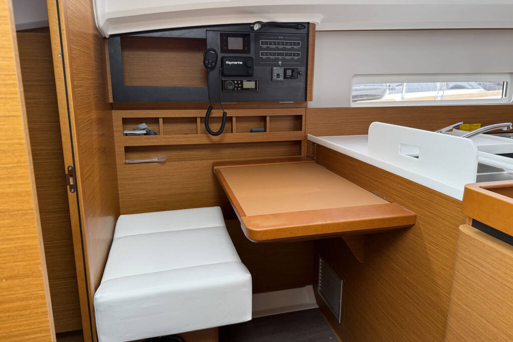 Sun Odyssey 410 Maral