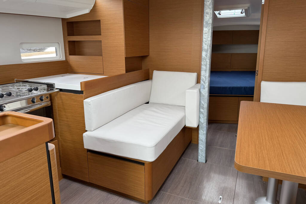 Sun Odyssey 410 Maral