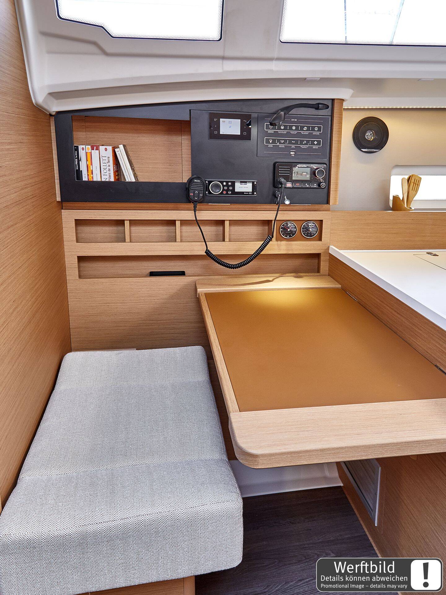 Sailing yacht Sun Odyssey 410 Maral