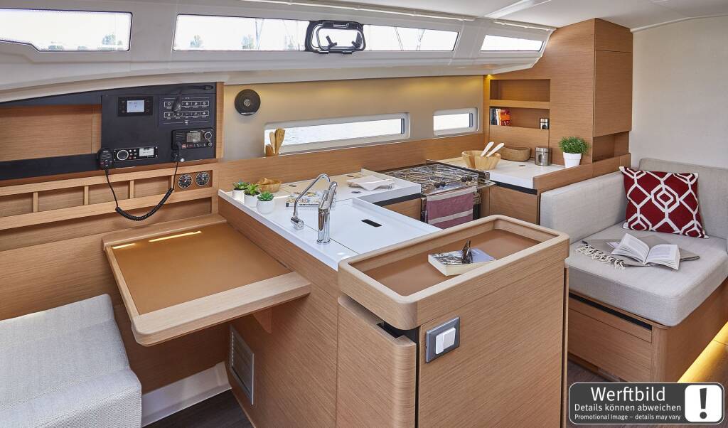 Sailing yacht Sun Odyssey 410 Maral