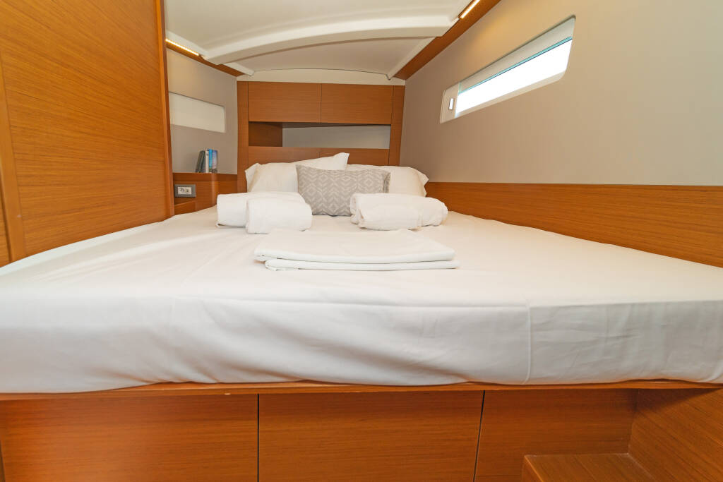 Segelyacht Sun Odyssey 410 Zheng Yi Sao (郑一嫂)