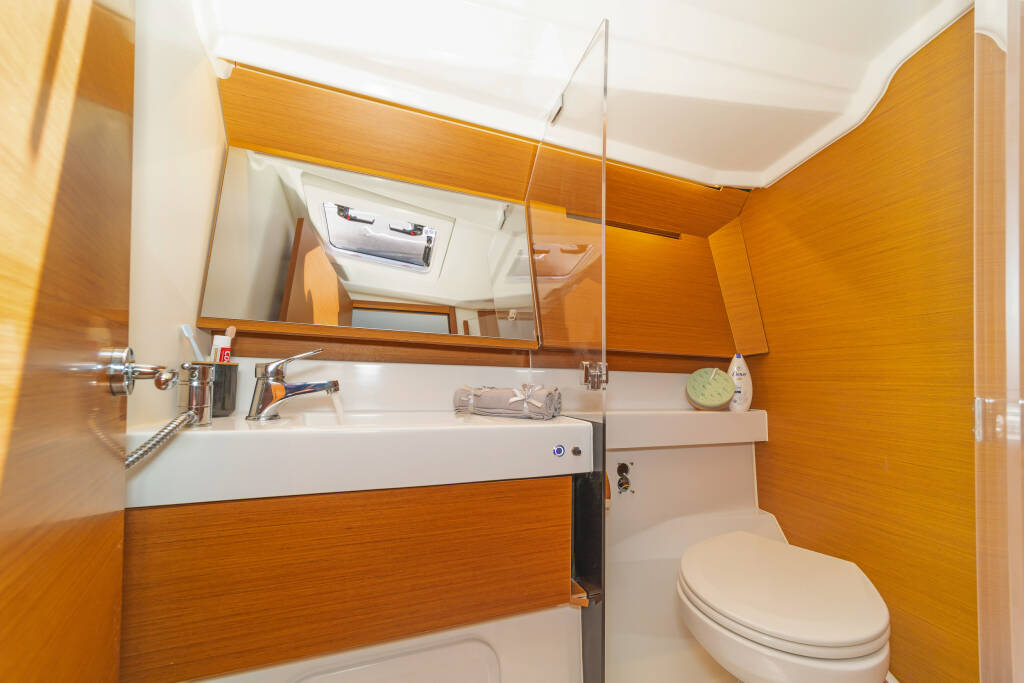 Segelyacht Sun Odyssey 410 Zheng Yi Sao (郑一嫂)