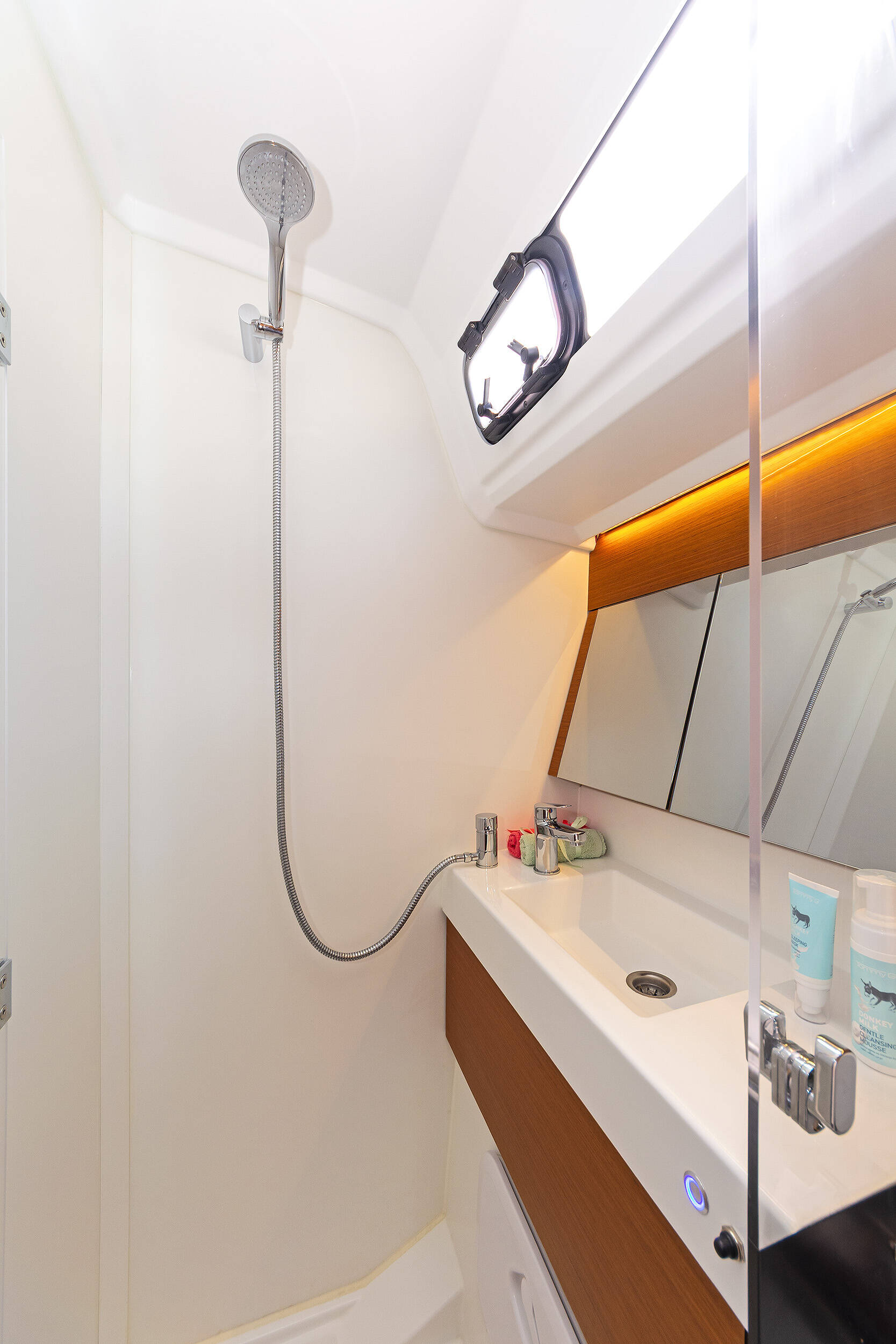 Sun Odyssey 410 Zheng Yi Sao (郑一嫂)