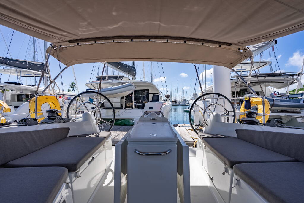 Sun Odyssey 410 Easy Skanking