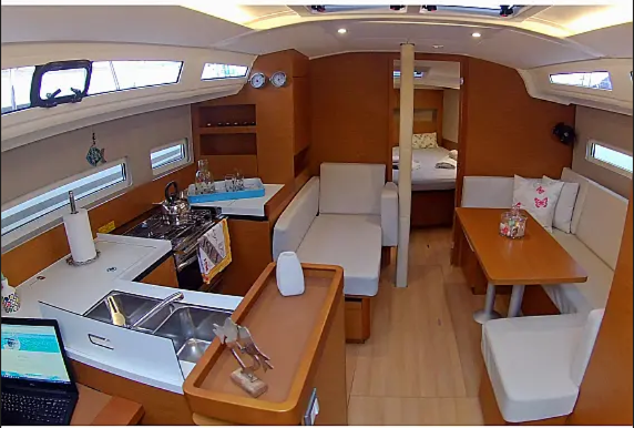 Segelyacht Sun Odyssey 410 Evelina