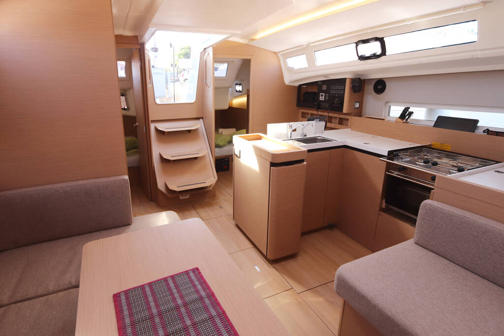 Segelyacht Sun Odyssey 410 Aris
