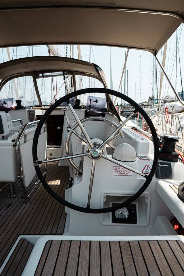 Segelyacht Sun Odyssey 419 Izzi