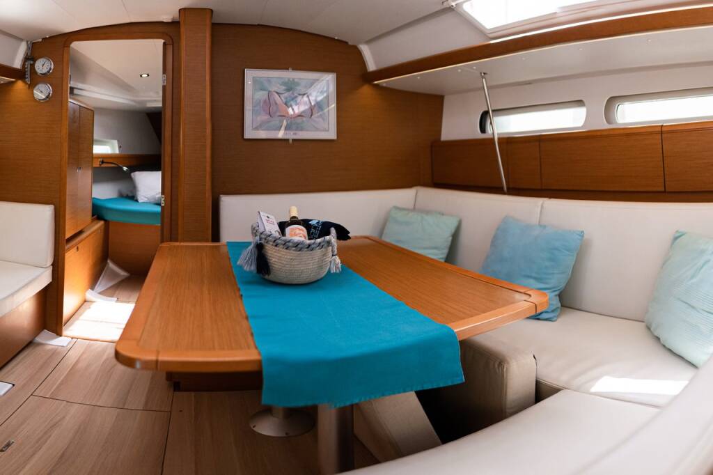 Segelyacht Sun Odyssey 419 Izzi