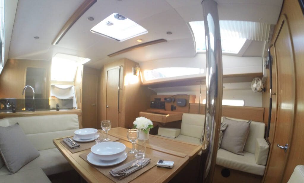 Segelyacht Sun Odyssey 42 DS Sweet Alis