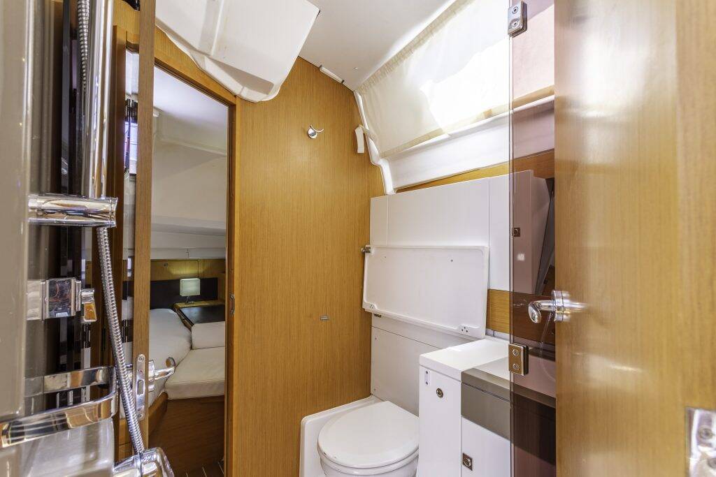 Sun Odyssey 44 DS Sea Wolf