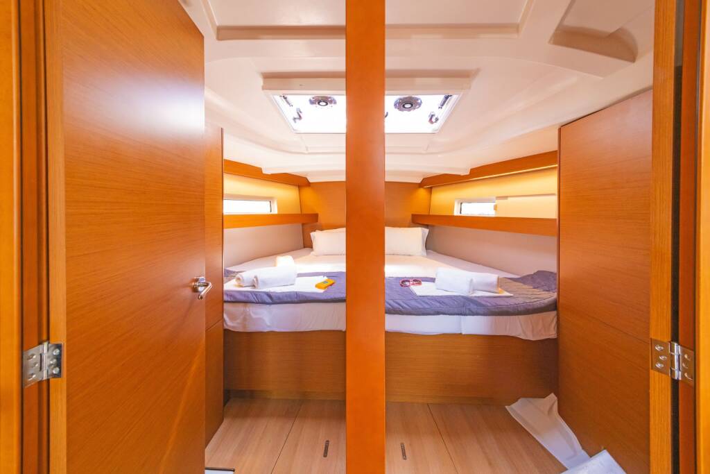 Segelyacht Sun Odyssey 440 Mike Charlie