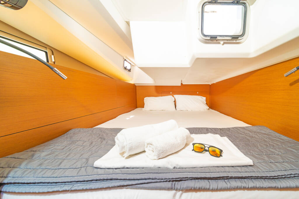 Segelyacht Sun Odyssey 440 Mike Charlie
