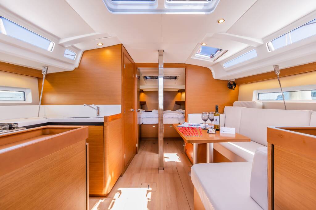 Sun Odyssey 440 Armonia