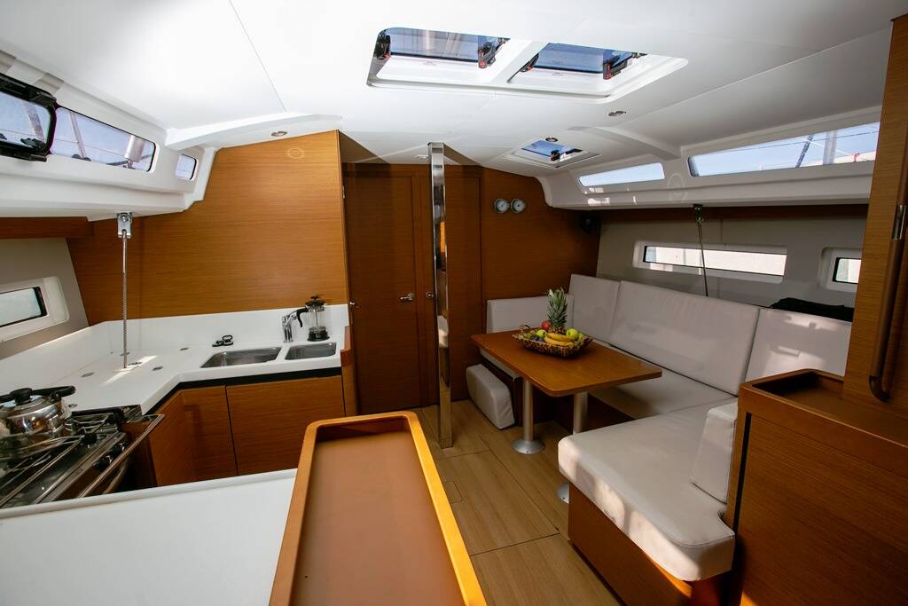 Sun Odyssey 440 Homesick George