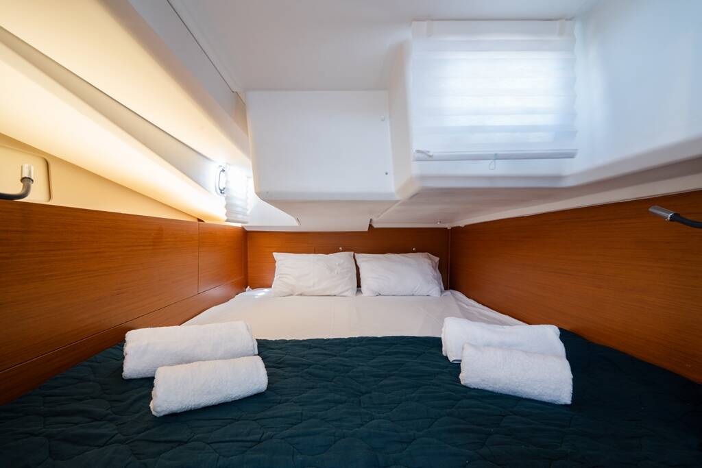 Sun Odyssey 440 Orfeas