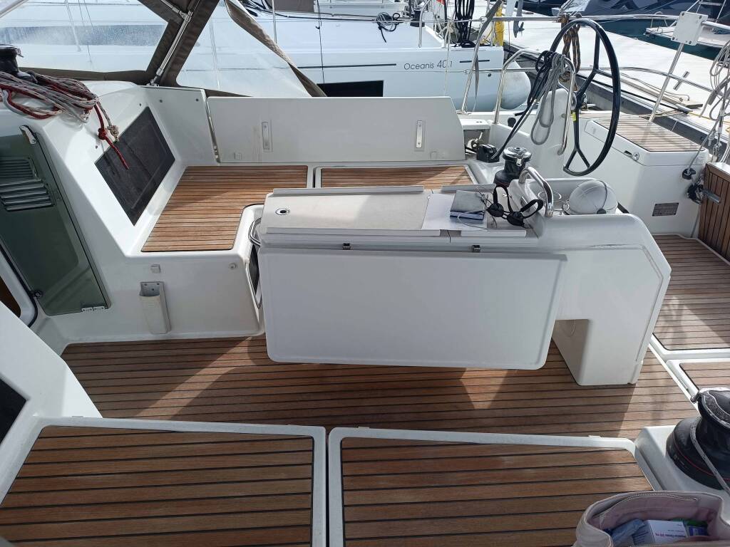 Segelyacht Sun Odyssey 440 *CLASS
