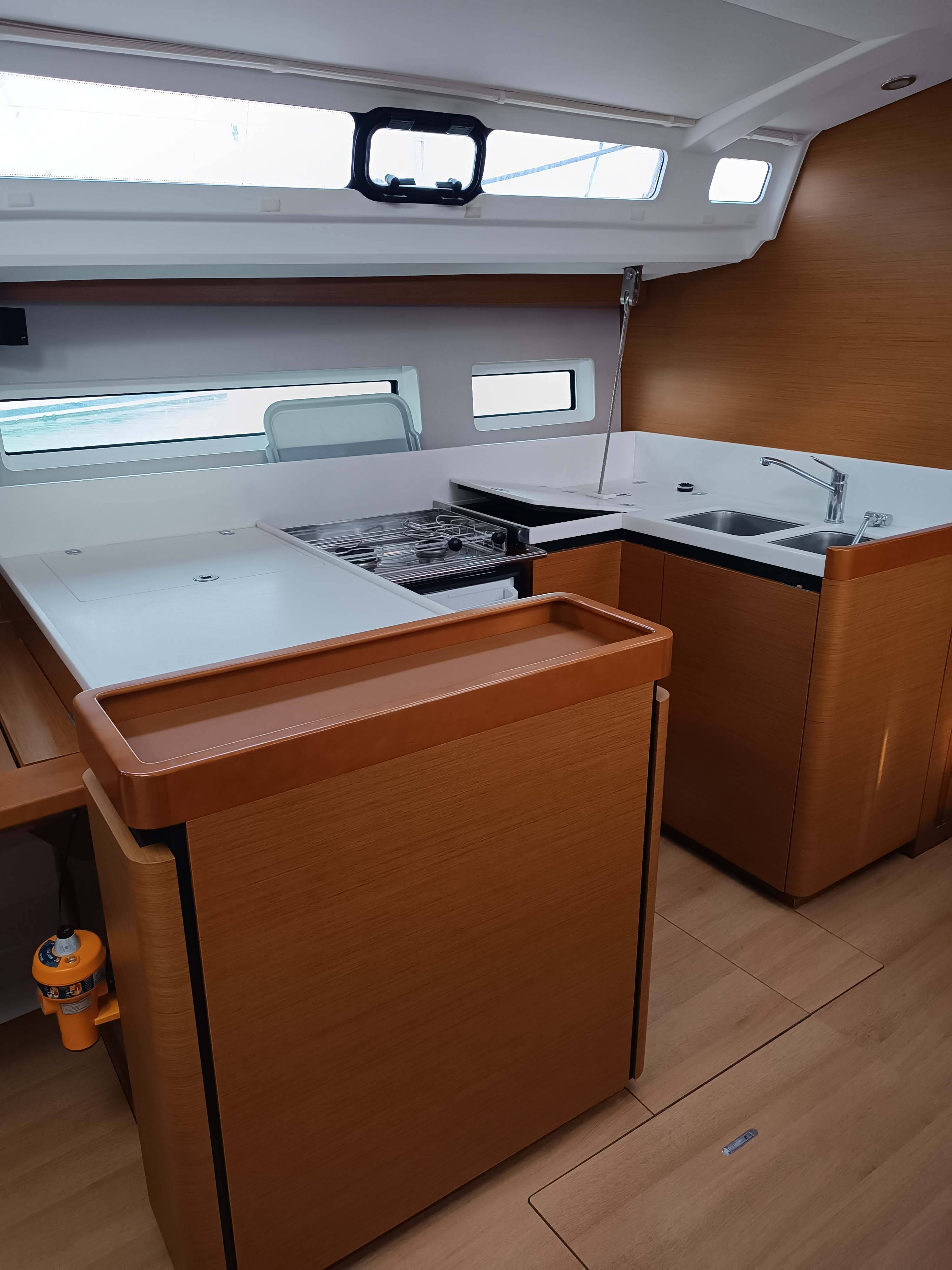 Segelyacht Sun Odyssey 440 *CLASS