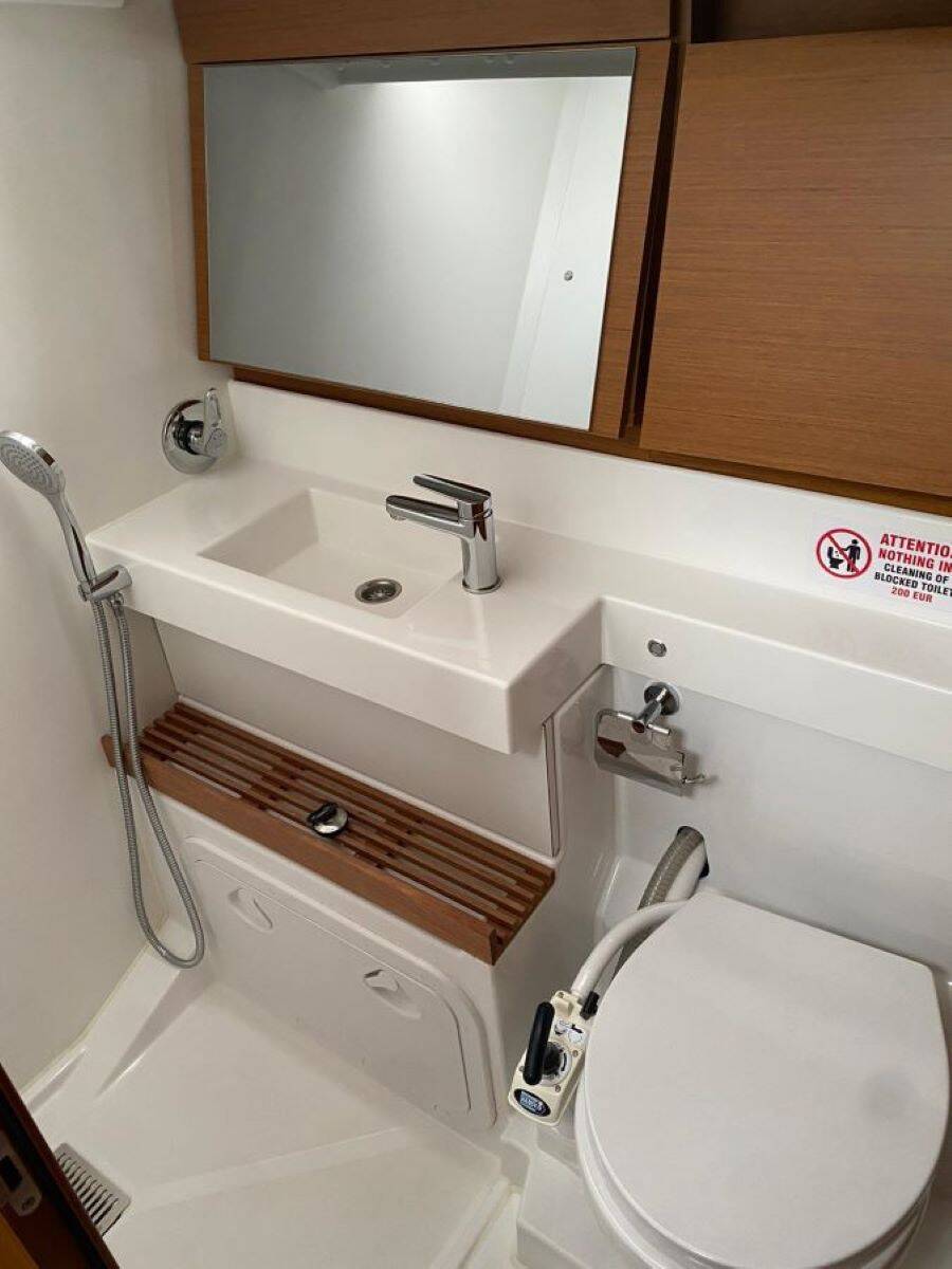 Segelyacht Sun Odyssey 440 Soyka