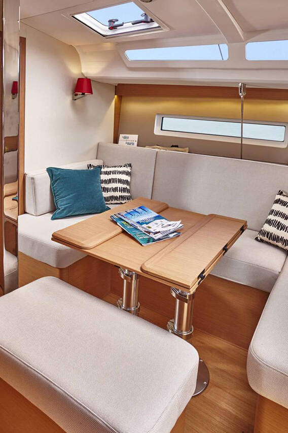 Segelyacht Sun Odyssey 440 Sagittarius
