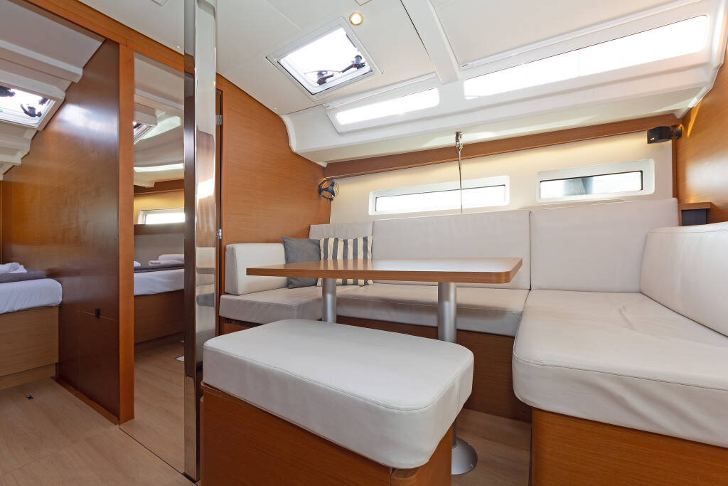 Segelyacht Sun Odyssey 440 JOLLY ROGER