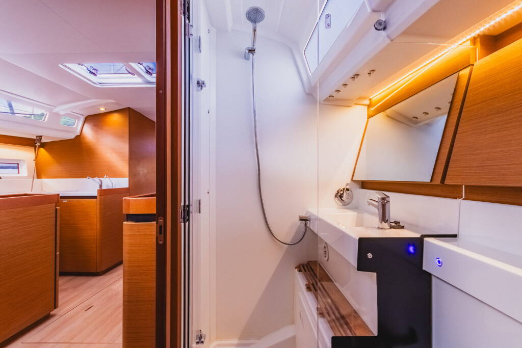 Sun Odyssey 440 Rhythm & Blues